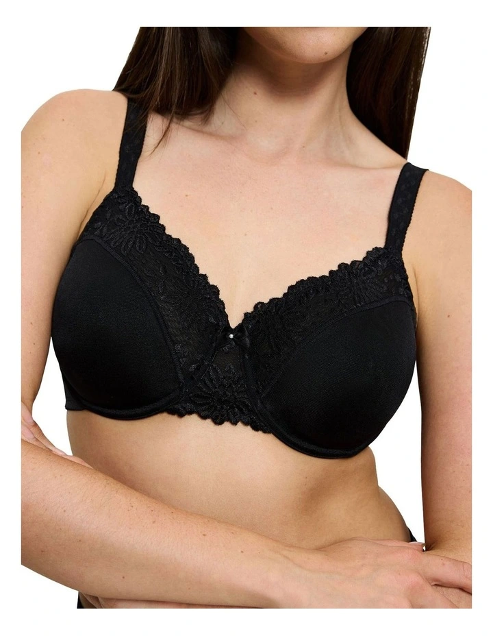 Ladyform Minimizer Bra in Black image 3