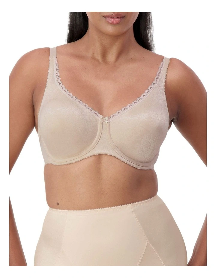 Everyday Moulded Underwire Bra in Fawn image 1
