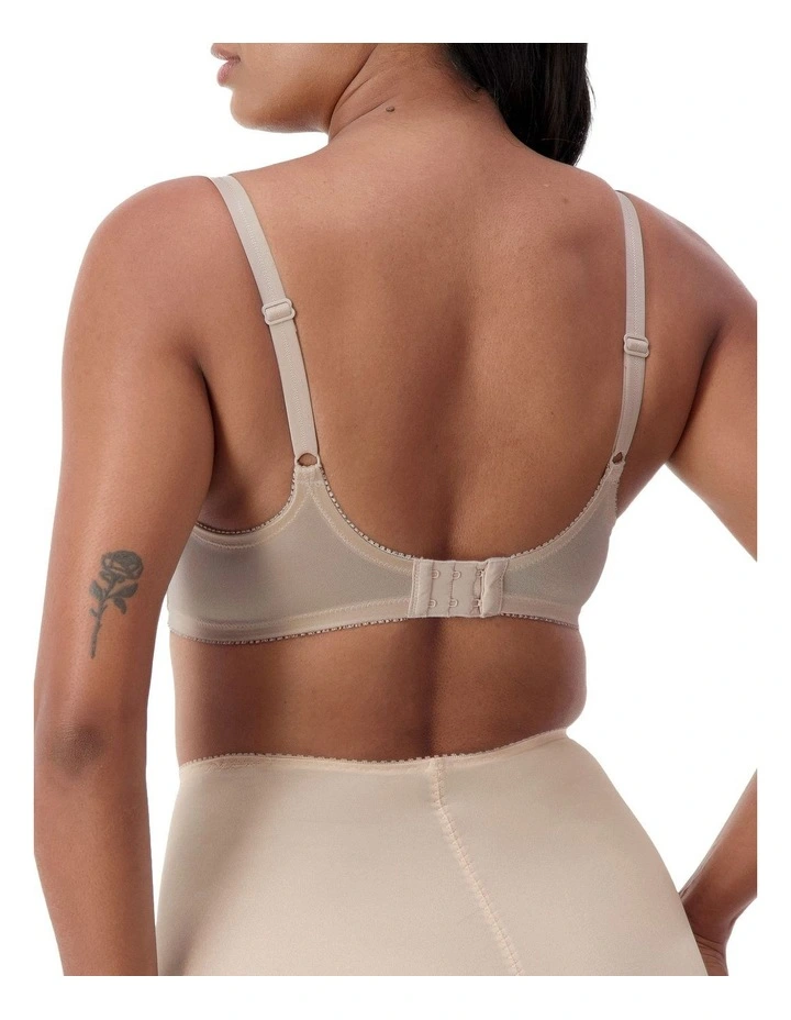 Everyday Moulded Underwire Bra in Fawn image 2