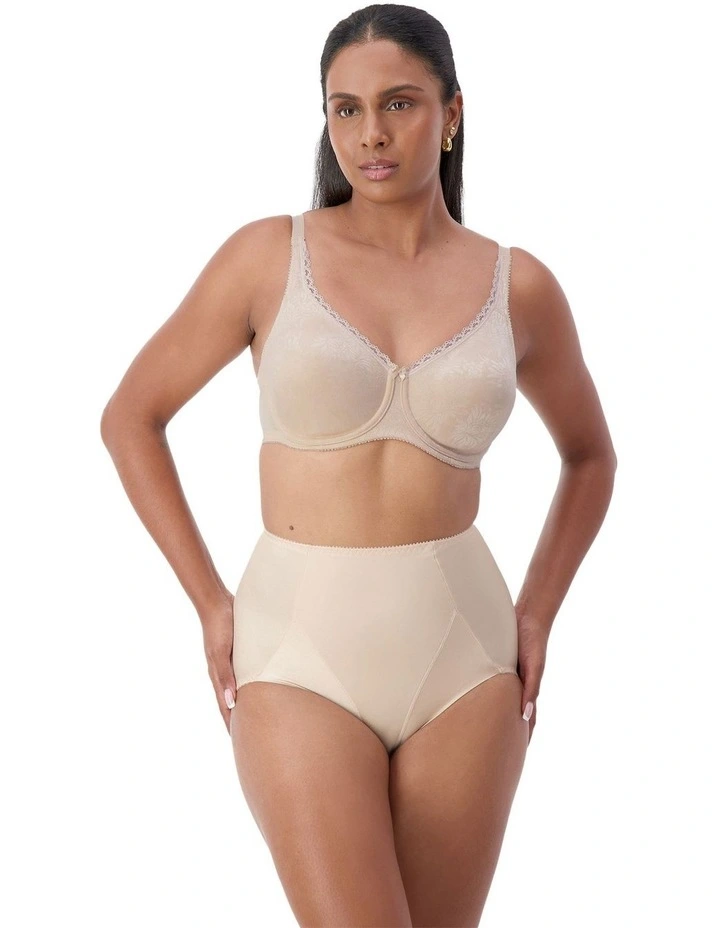 Everyday Moulded Underwire Bra in Fawn image 4
