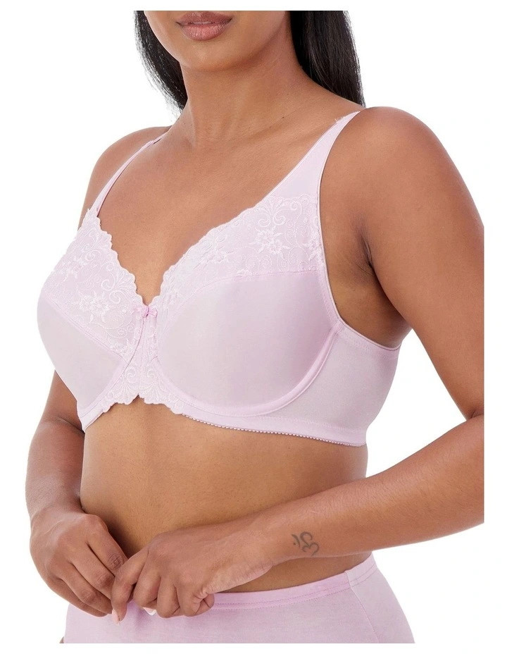 Embroidered Minimiser Underwire Bra in Pink image 3