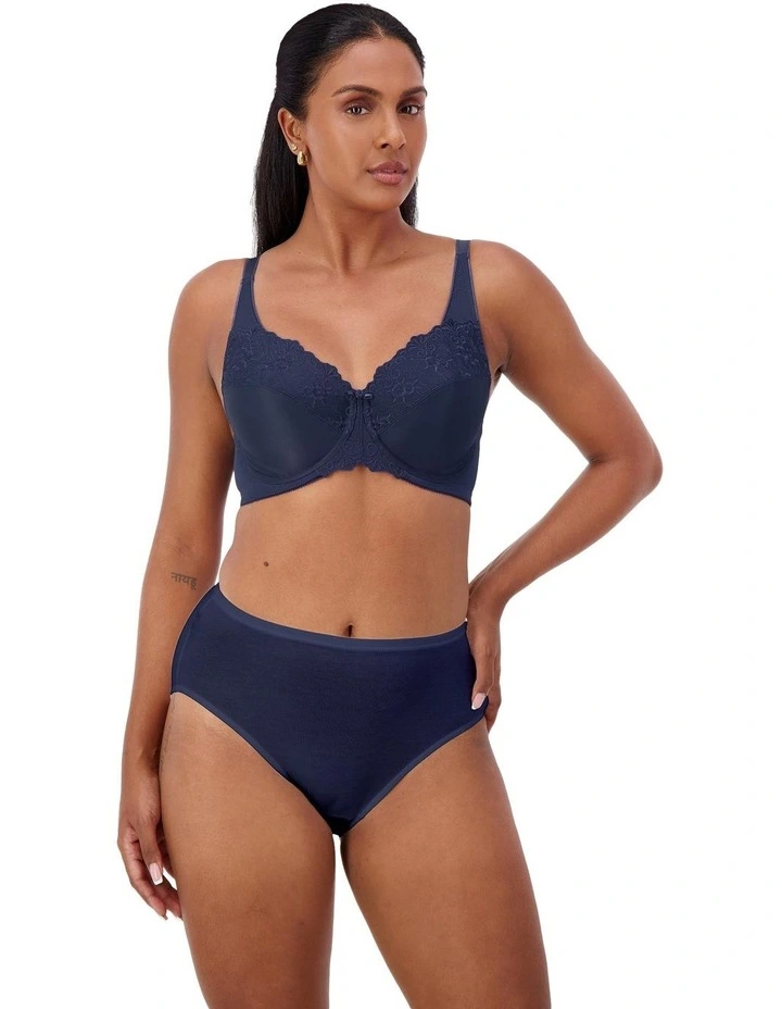 Embroidered Minimiser Underwire Bra in Deep Cobolt Blue image 5