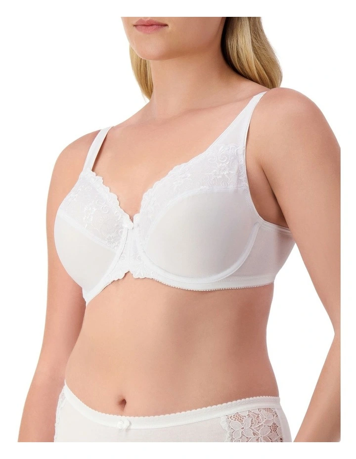 Embroidered Minimiser Bra in Solid White image 3