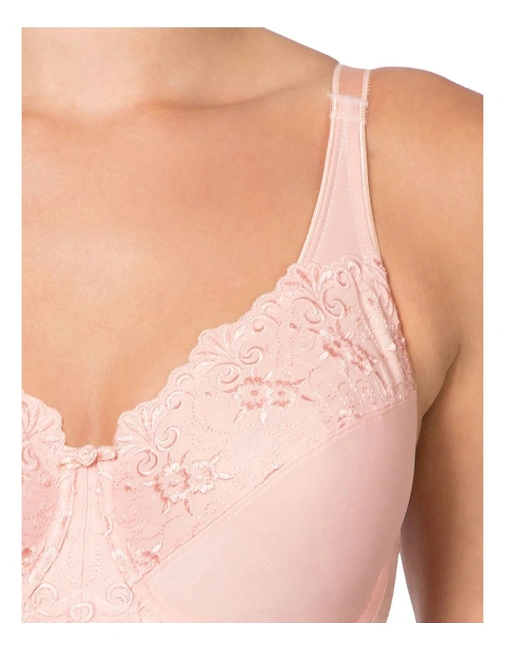 'Embroidered Minimizer' Underwire Bra image 4