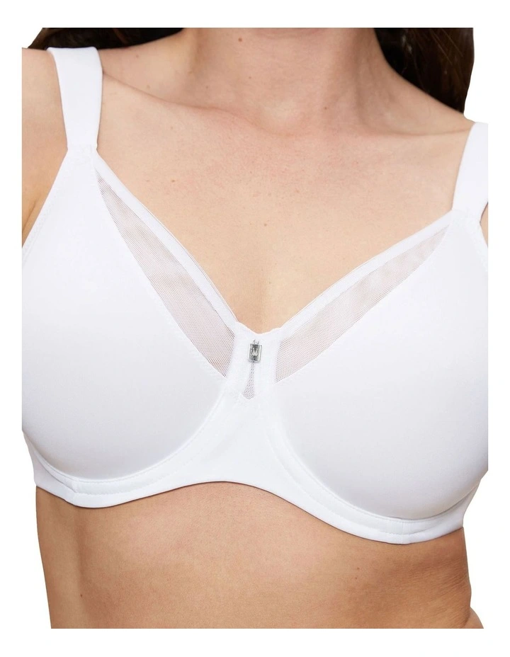 True Shape Sensation Minimiser Bra in White image 3