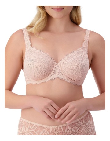 Nude Pink colour