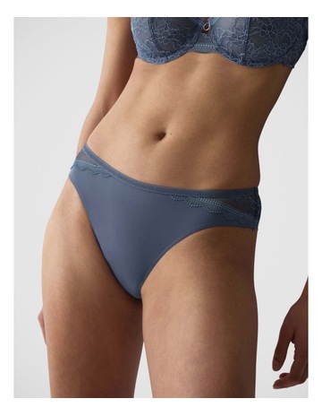 7873 Indigo Veil colour