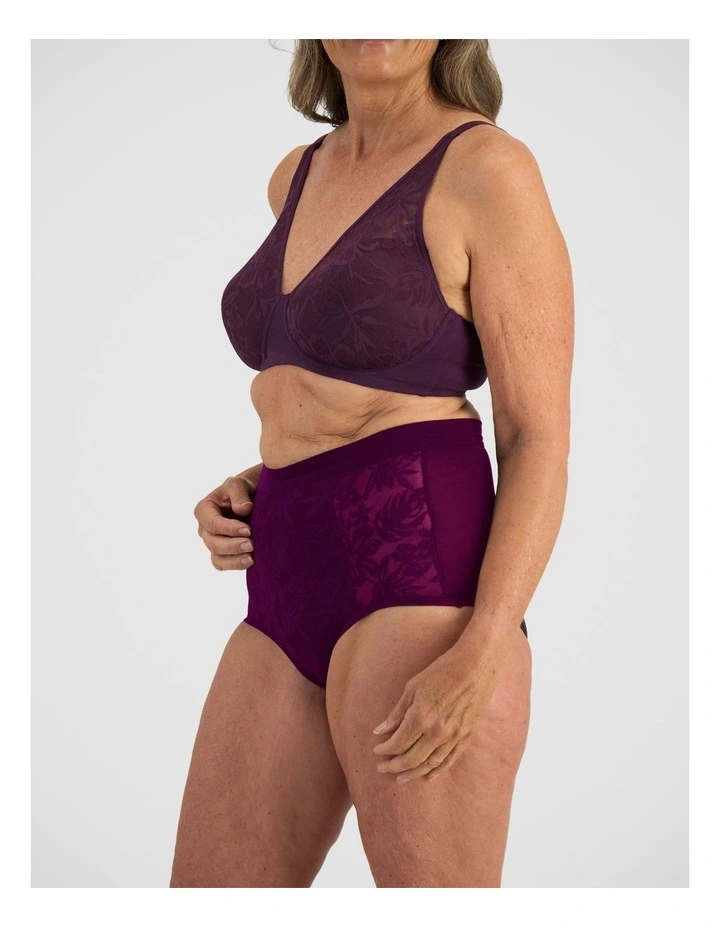 Ultralight Wirefree Bra in Blackberry Wine image 3