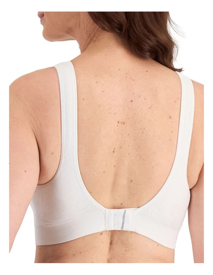 Comfort Revolution Contour Wirefree Bra in White image 3
