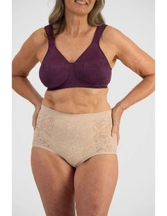 Playtex Ultimate Lift and Support Bra in Higher Love