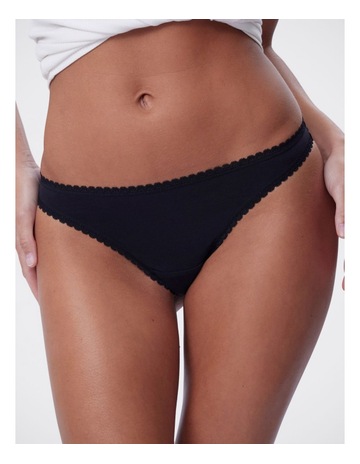 01-BLACK colour