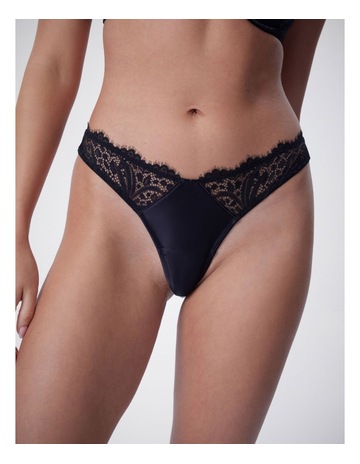01-BLACK colour