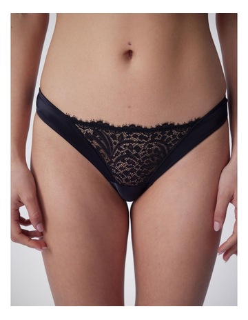 01-BLACK colour
