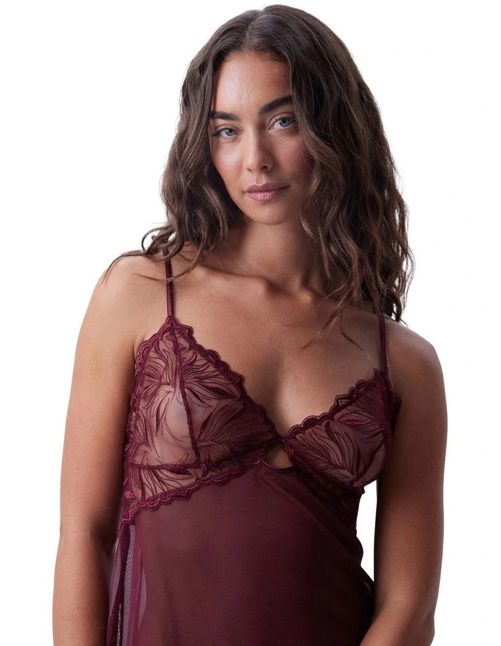 Enchante Slip in Berry image 5