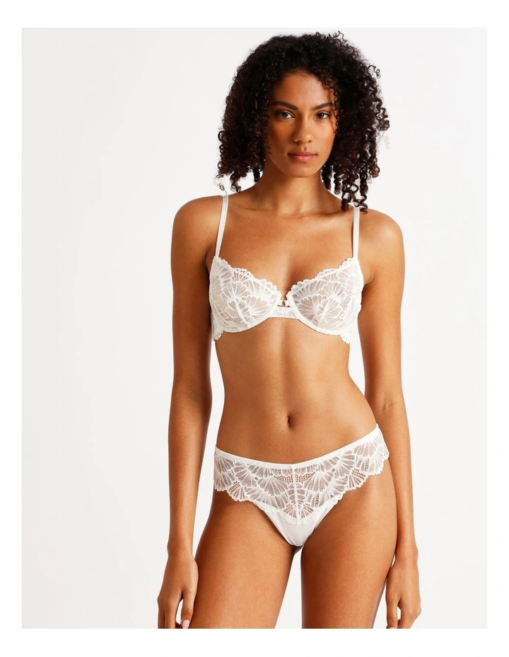 Aura Luxe Underwire Bra in White image 2