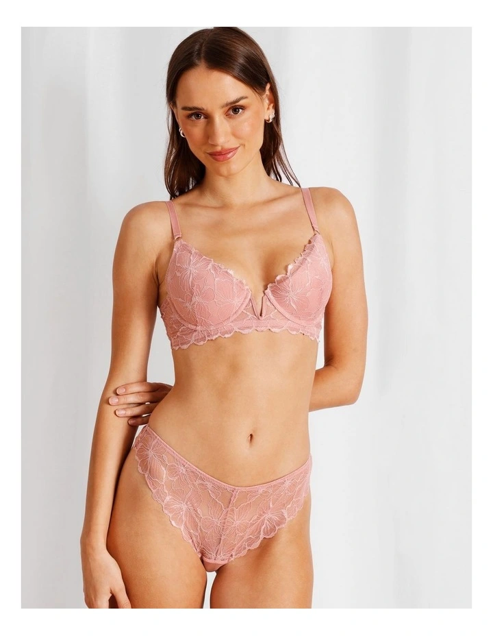 Embrace Padded Underwire Bra in Petal Pink image 4