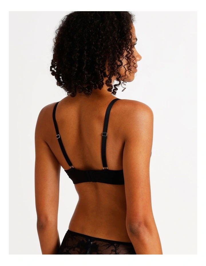 Pure Comfort Mono Underwire Bra in Black image 6