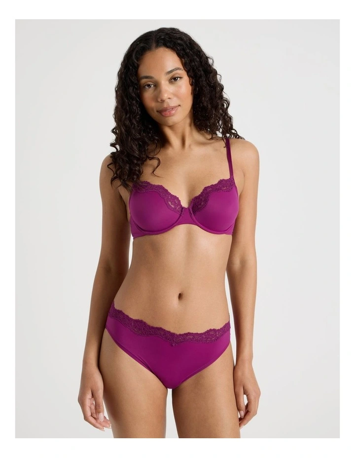 Cheeky Lace Underwire Scoop Bra in Purple image 1
