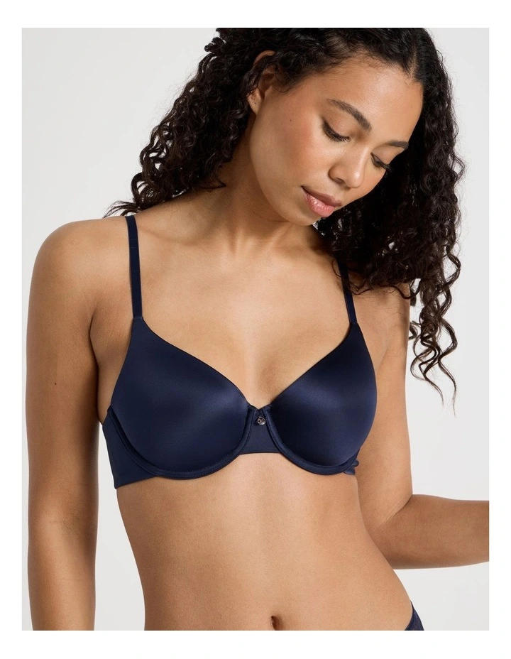 Pure Comfort Contour T-shirt Bra in Navy image 5