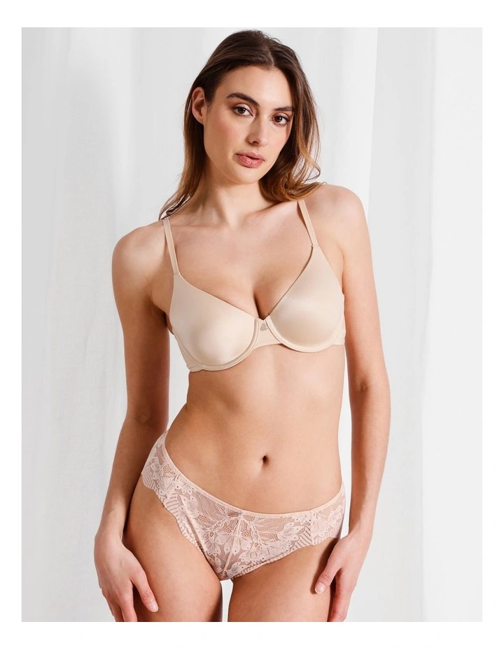 Pure Comfort Contour T-shirt Bra in Beige image 5