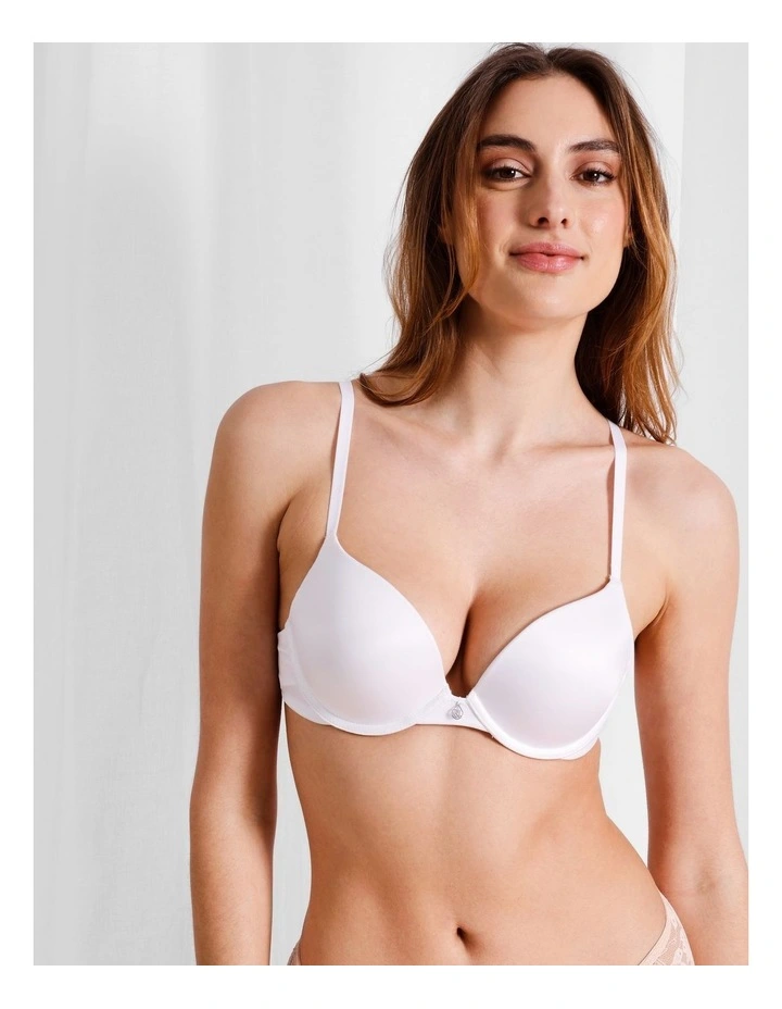 Pure Comfort Contour T-shirt Bra in White image 5
