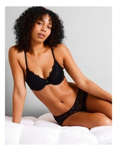 Pure Comfort Lace Plunge Bra in Black