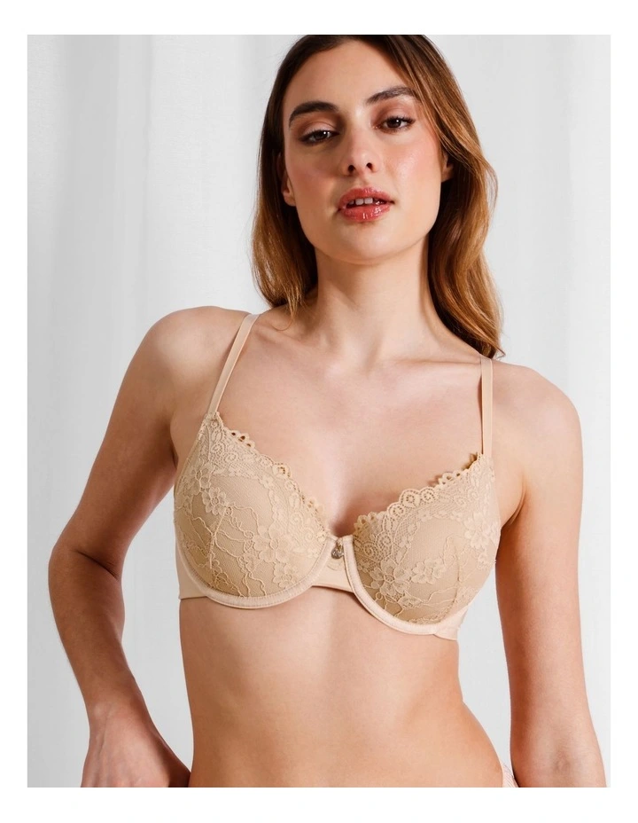 Pure Comfort Lace Plunge Bra in Beige image 4