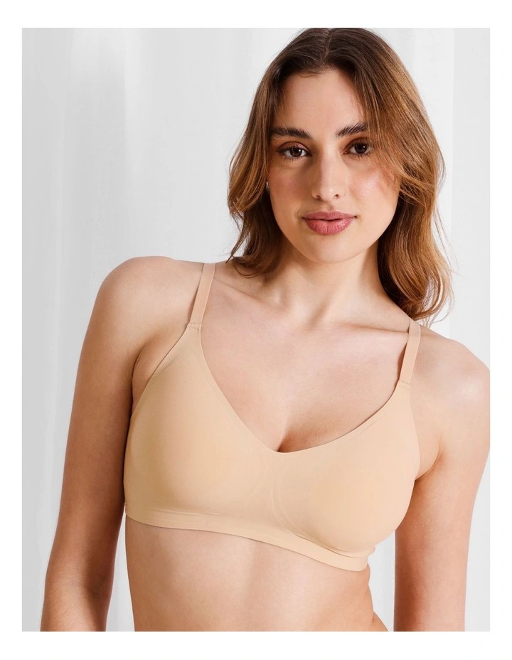 Pure Comfort Bonded Wirefree Bra in Beige image 3