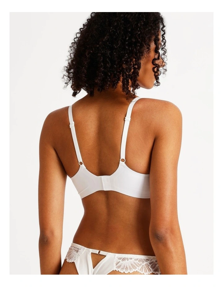 Pure Comfort Bonded Wirefree Bra in Black image 4