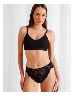 Pure Comfort Luxe Bonded Lace Bra in Black