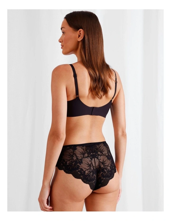 Pure Comfort Luxe Bonded Lace Bra in Black image 4