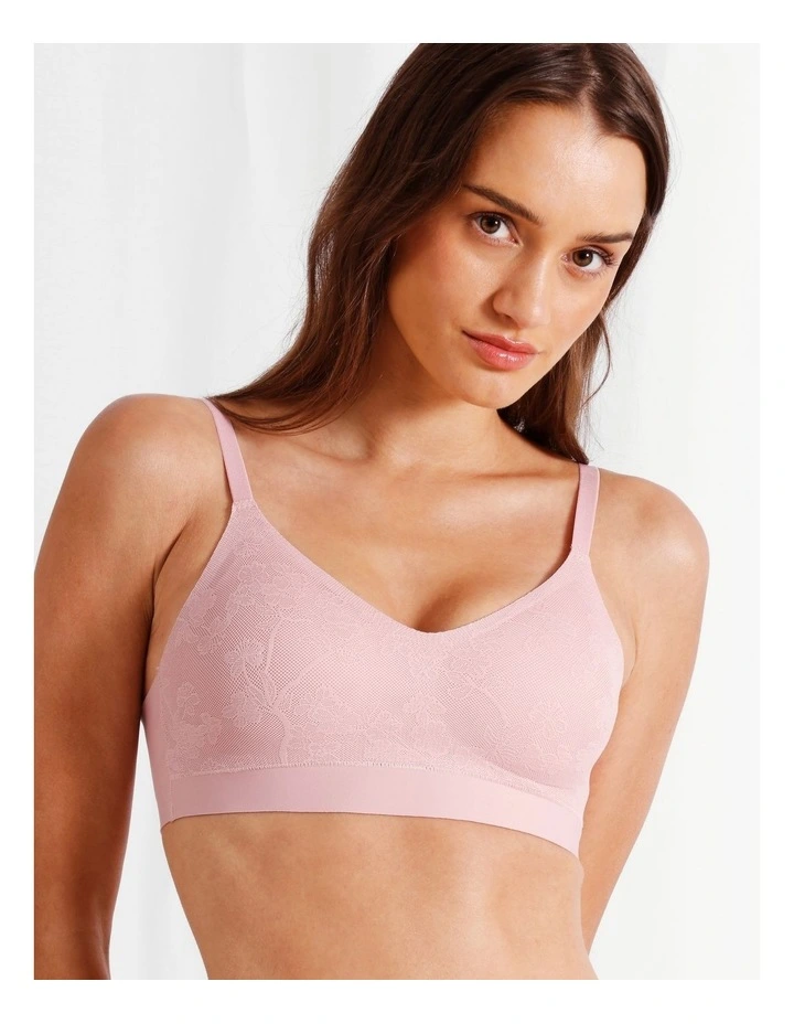 Pure Comfort Luxe Bonded Lace Bra in Petal Pink image 2