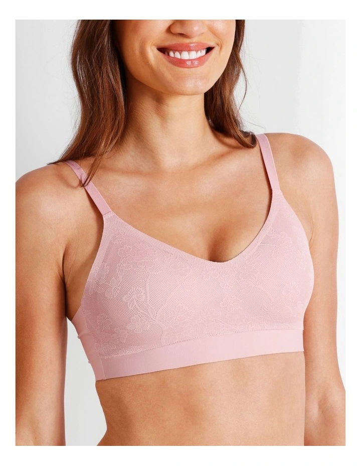 Pure Comfort Luxe Bonded Lace Bra in Petal Pink image 4