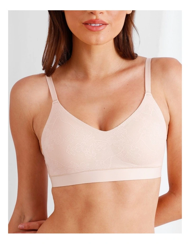 Pure Comfort Luxe Bonded Lace Bra in Beige image 3