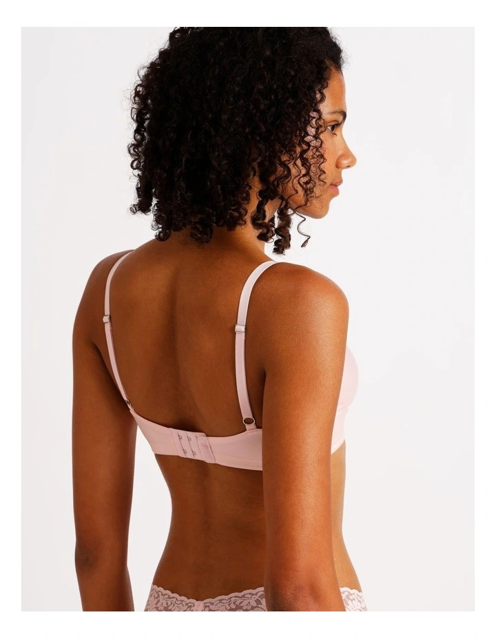 Pure Comfort Wirefree Contour in Light Pink image 4