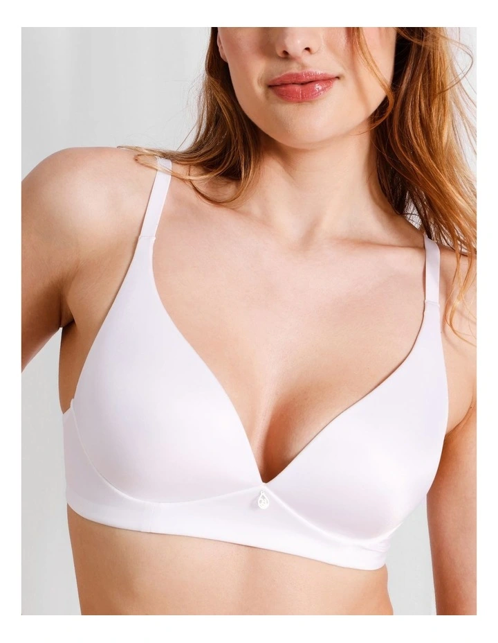 Pure Comfort Wirefree Contour Bra in White image 5