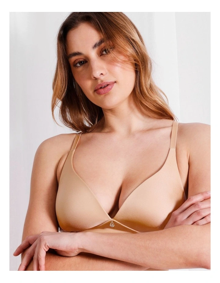 Pure Comfort Wirefree Contour Bra in Beige image 4