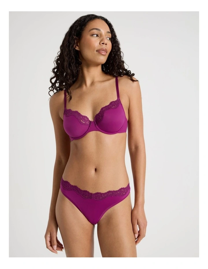 Cheeky Lace V G-String in Purple image 2