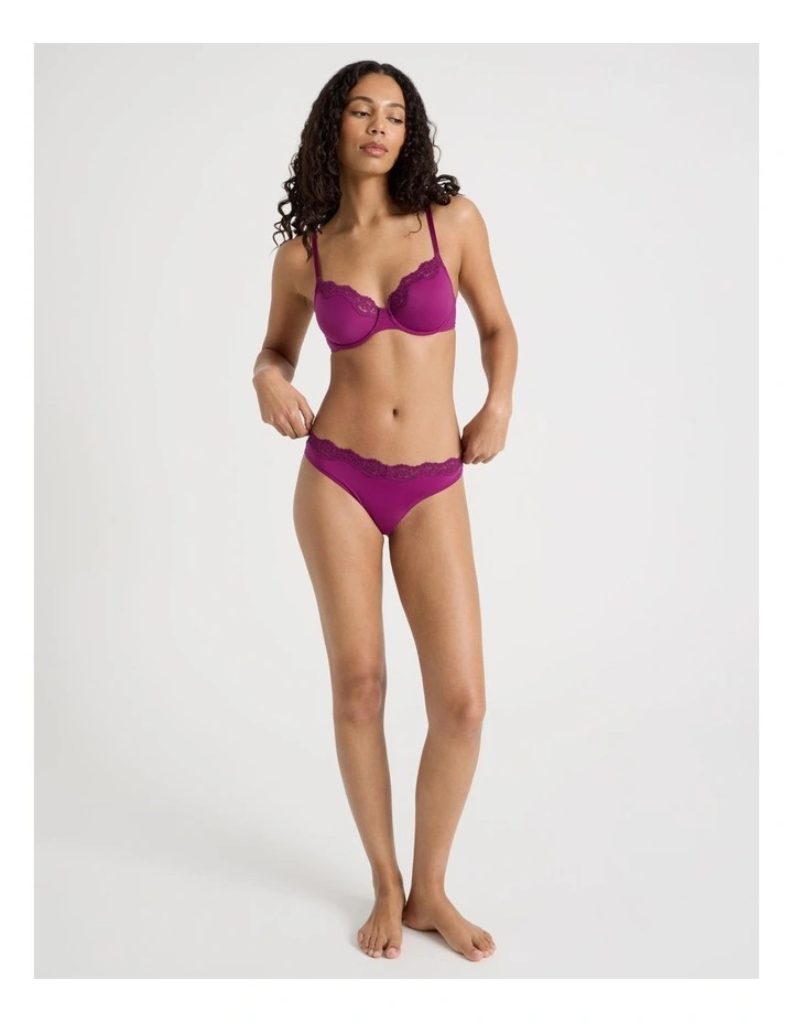 Cheeky Lace V G-String in Purple image 3