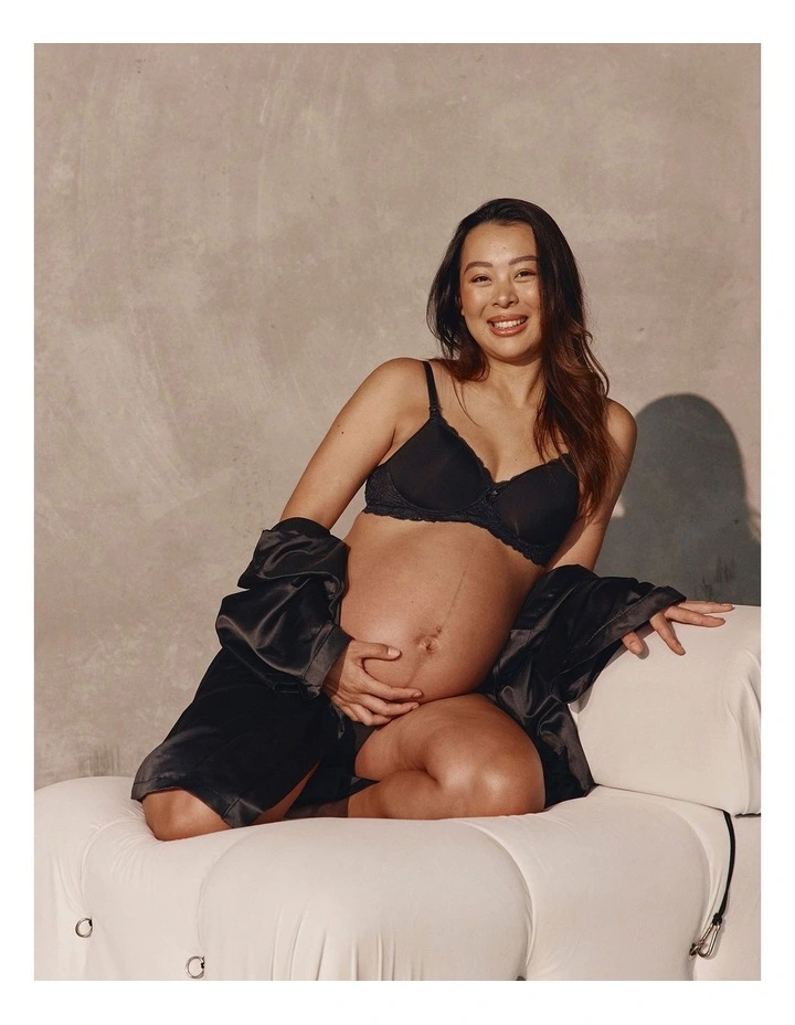 Gorgeous Mama Lace Maternity Bra in Black image 6