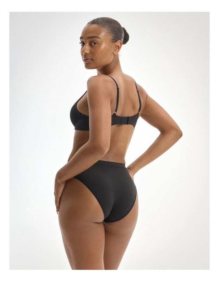 Mesh Moment Underwire Bra image 2