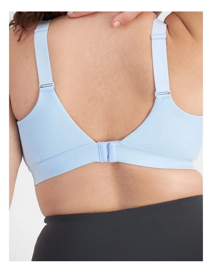 Smooth Power Wirefree Bra in Nantucket Breeze image 2