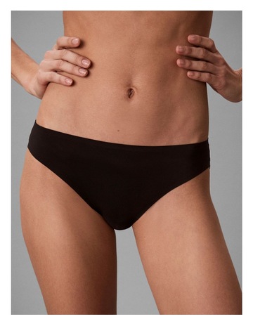 BLACK_UB1 colour