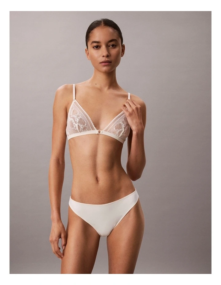 SIGNATURE STRETCH LACE BIKINI IVORY image 3