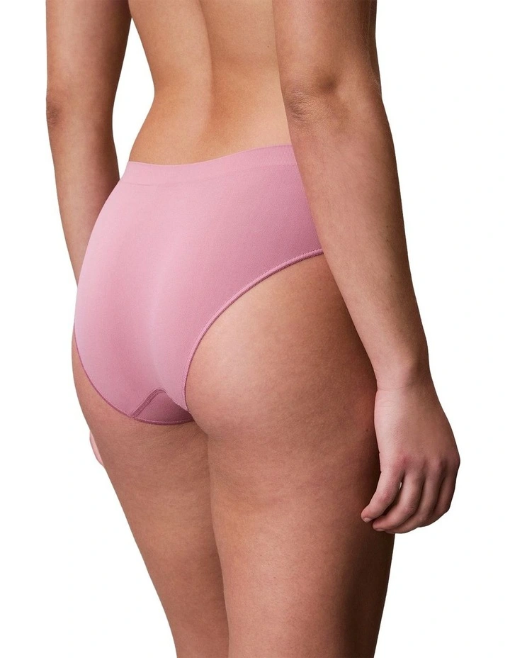 Bonded Flex Seamless Bikini in Soft Mauve image 2