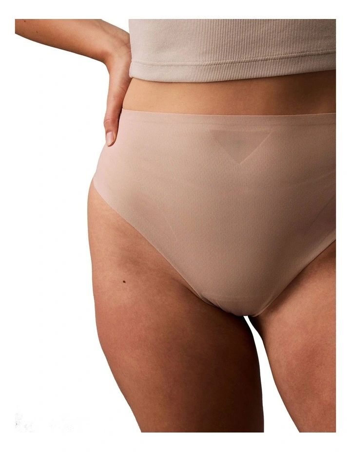 Stay Put Mesh Thong in Cedar image 4