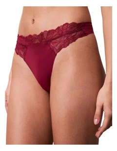 Calvin Klein Perfectly Fit Lace Thong
