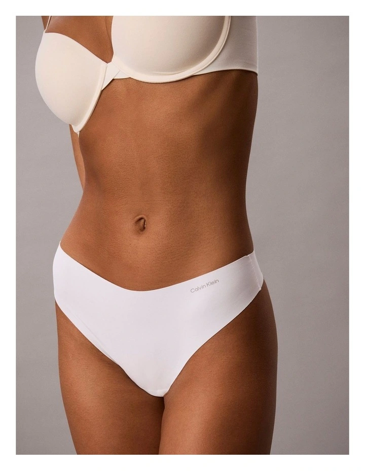 INVISIBLES MICROFIBER STRETCH THONG CLASSIC WHITE image 4