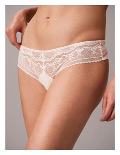 SIGNATURE STRETCH LACE THONG IVORY