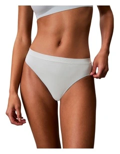 Bonded Flex Seamless Thong in Sky Gray
